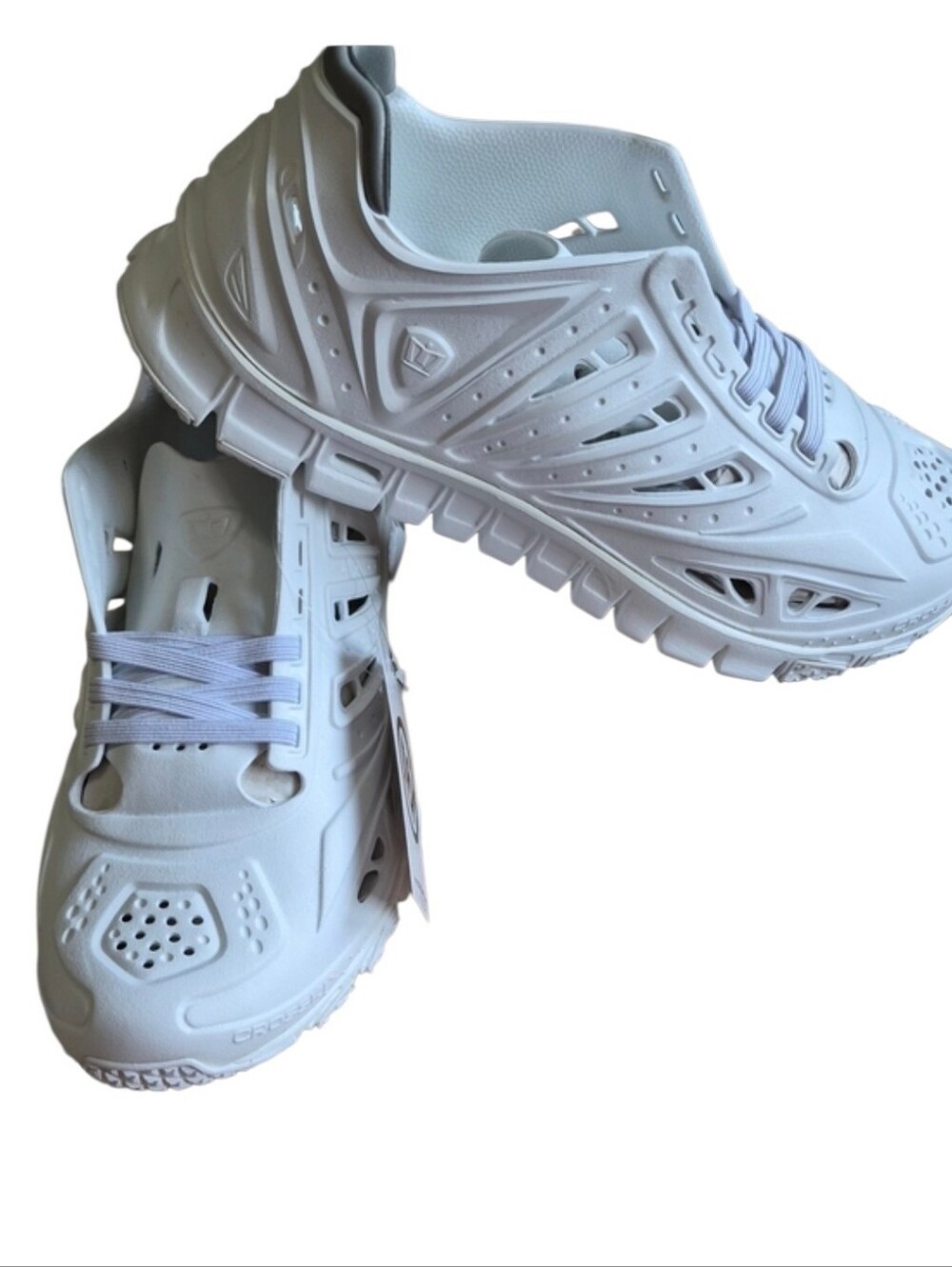 Crosskix White Hybrid Foam Shoes Water Sport Casual Size 11 New With Tag